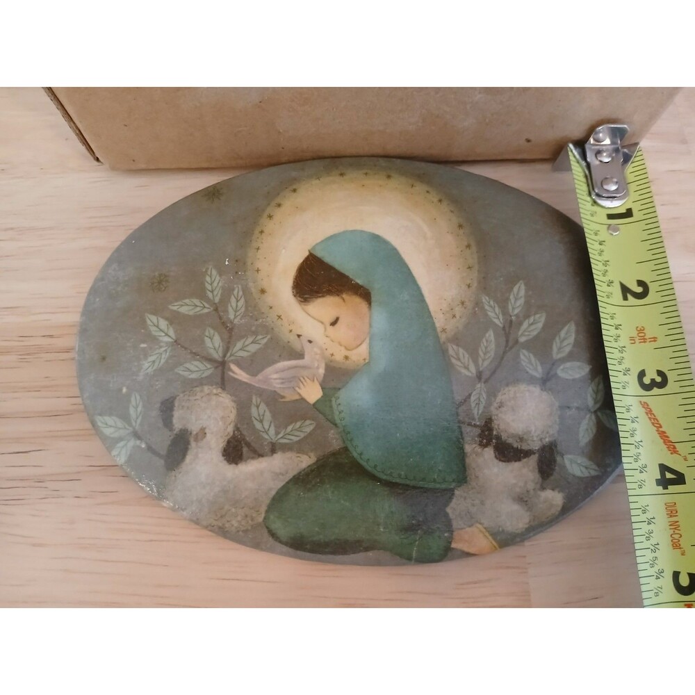 Vintage Painted Oval Plaque Little Girl Holding Bird with Sheep Praying - Picture 8 of 10
